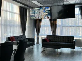 Titan, photo 3