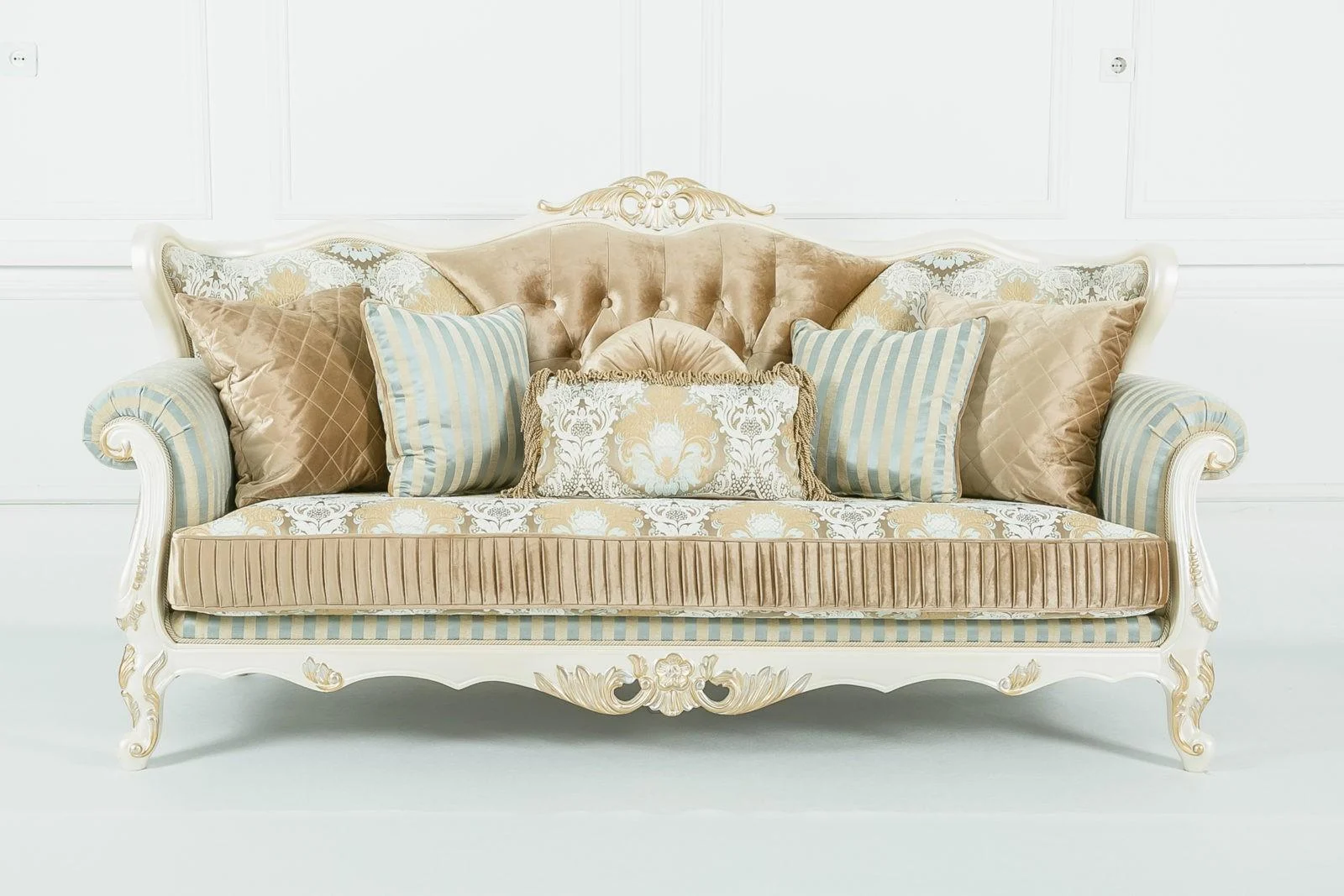 Bridget. 3-seater sofa