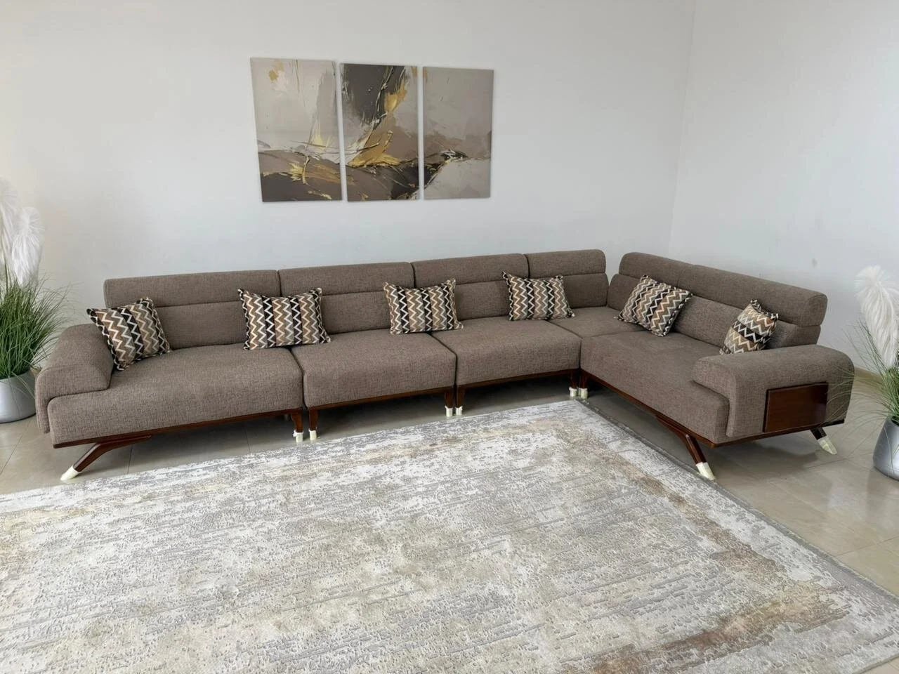 The "Armond Elite" corner sofa, frame made of pine, modular, with armrests (Not standard)